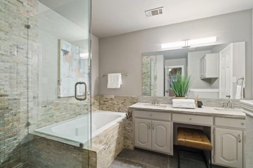 4204 Clf Dr, Carrollton TX 75010-4031 exterior