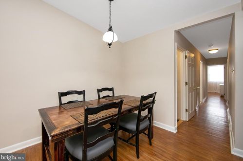 822 Borbeck Ave, Philadelphia PA  19111-3105 exterior