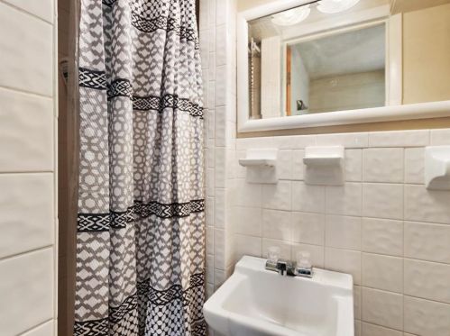 1300 Quail Trl, Fort Worth TX  76114-2321 exterior