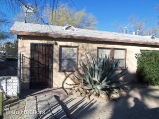 6535 Alpine Ave, Twntynine Plm CA  92277-2818 exterior