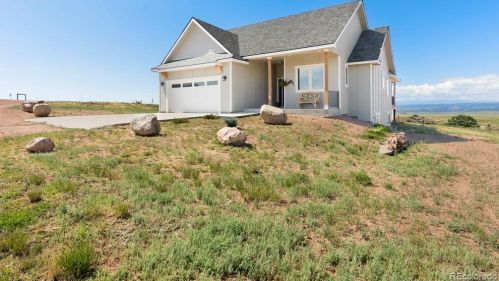 224 Chuckwagon Ln, Red Feather Lakes, CO 80536-8961
