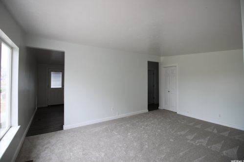 420 Ann St, Clearfield, UT 84015-3722