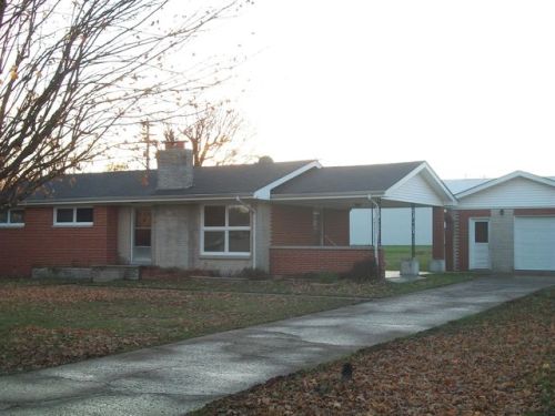 805 Freeman St, Lafayette, TN 37083-1406