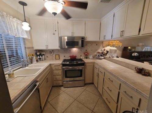 378 Ironpike Cir, Anaheim, CA 92807-2707