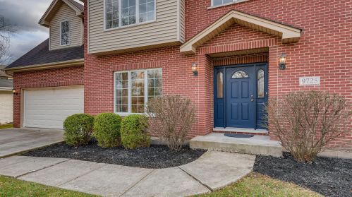 9725 57th St, Burr Ridge, IL 60525