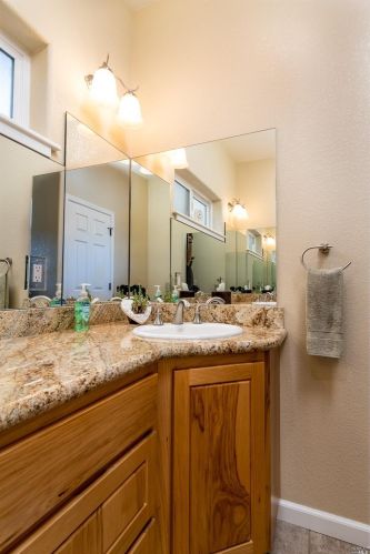 2000 Sanford Rnch Rd, Ukiah CA 95482-5251 exterior