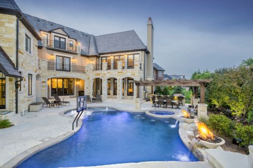 235 Claremont Dr, Naperville, IL 60540-4483