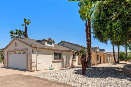 187 Hillcrest Ln, Ramona, CA 92065-2916