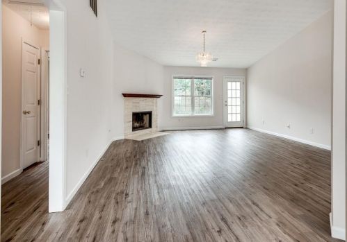 3068 Tuggle Ives Dr, Buford, GA 30519-7591
