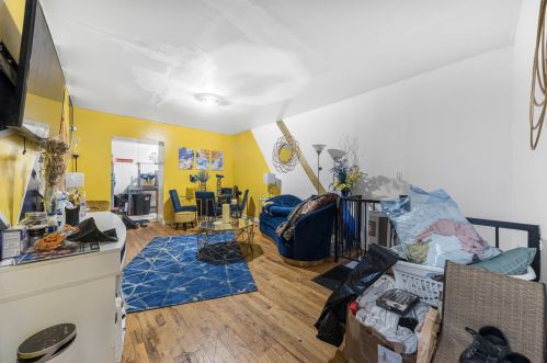 372 Hamlin Ave, Chicago, IL 60624-1820