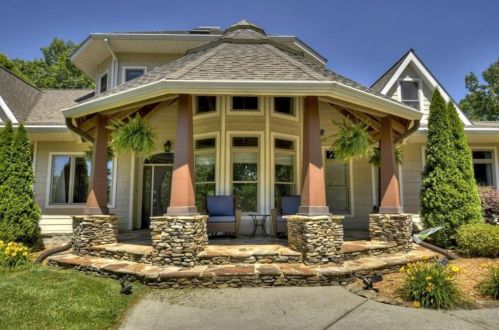 2274 John Call Rd, White Stone, GA 30175-1719