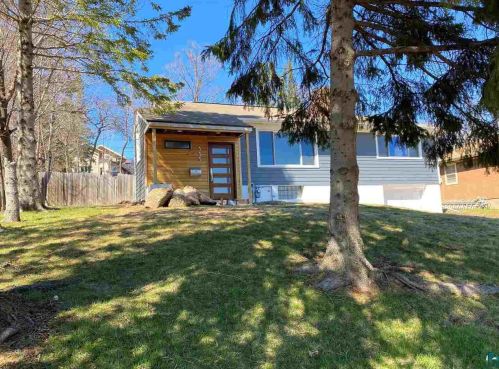 335 Snively Rd, Duluth, MN 55803-2208