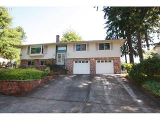 14720 Wanda Dr, Portland, OR 97267-3112