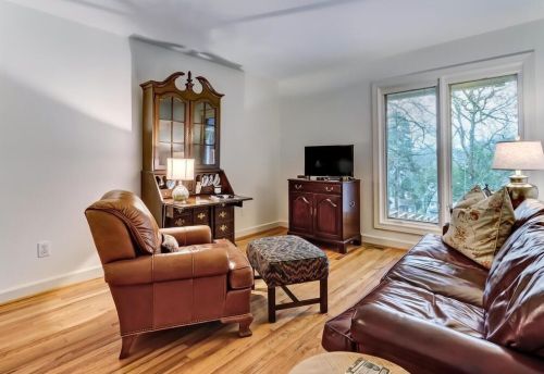 925 Highland Ter, Atlanta GA  30306-3413 exterior