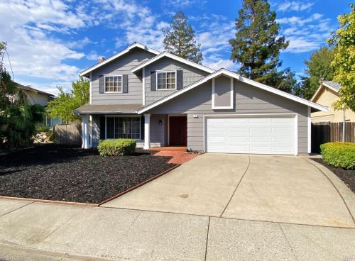 118 Oakmeade Ct, Vacaville, CA 95687-5247