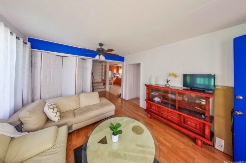 729 Ekela Ave, Honolulu HI 96816-1191 exterior