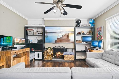 4200 Alderdale Ave, Anaheim CA  92807-2837 exterior