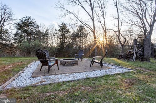 465 Almond Dr, Richmond National Battlefiel, VA 22835-3521