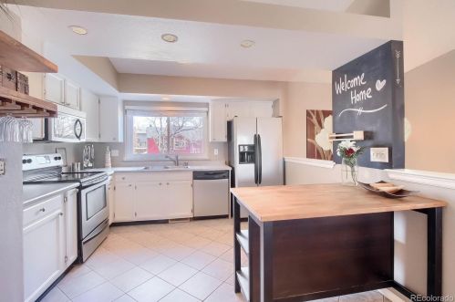 17362 Frd Dr, Aurora CO 80017-3236 exterior