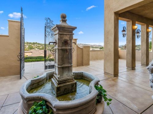 4750 Gresham Dr, Folsom CA  95762-7700 exterior