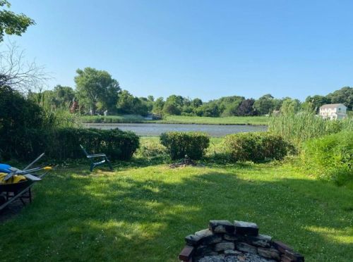 54 Edgemere Ave, Warwick, RI 02889-4029