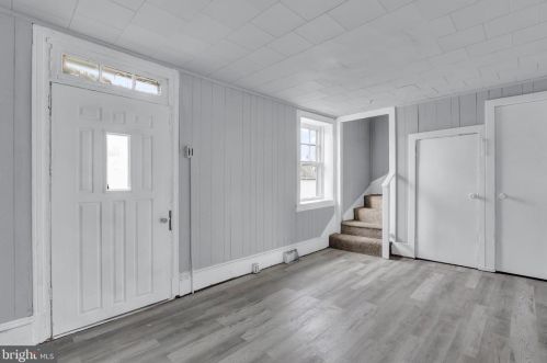 2161 Newville Rd, Carlisle PA  17015-7747 exterior