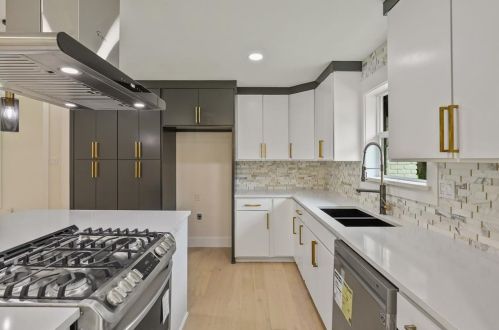 16234 Amberwood Rd, Dallas TX  75248-2980 exterior