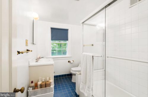 21 Elm Rd, Princeton NJ  08540-2501 exterior