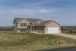 7077 Valley Dr, Byron, MN 55920-4400