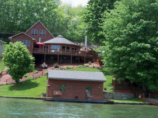 89 Flt Top Lk Rd, Ghent WV  25843-9359 exterior