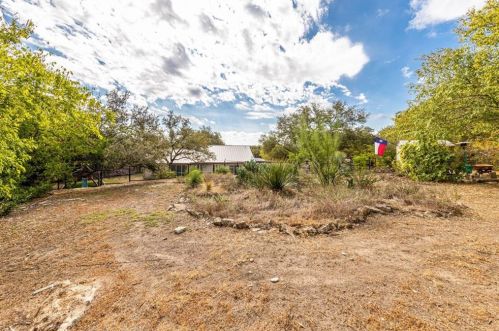 7100 Dunkirk Dr, Austin TX  78736-1805 exterior