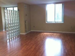 133 Harmon Cove Tower, Secaucus NJ  07094-1728 exterior