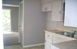 1847 Chestnut St, Springfield MO  65802-4250 exterior