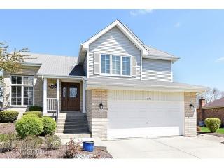 8251 Pembridge Ave, Downers Grove, IL 60517-7733