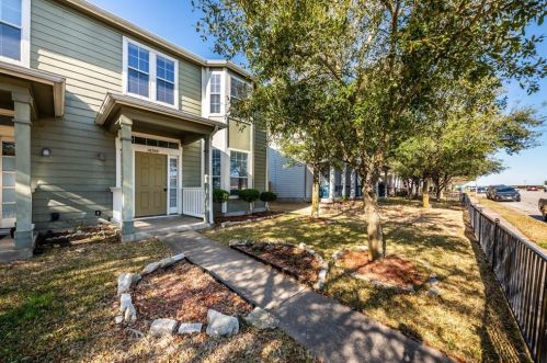 18749 Golden Eagle Way, Webberville TX  78621-4222 exterior