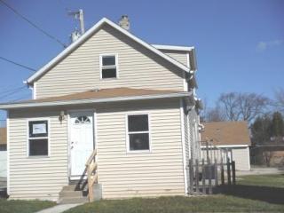 1014 Cummings Ave, Waukegan, IL 60085-7338