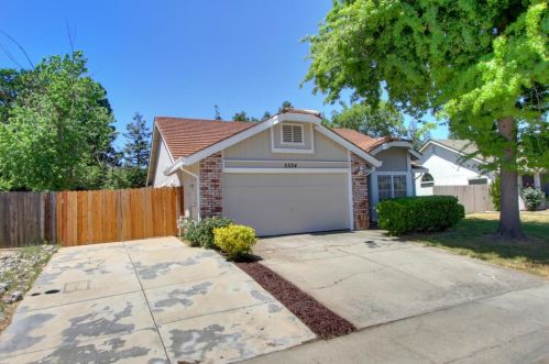 5524 Laguna Park Dr, Elk Grove, CA 95758-5343