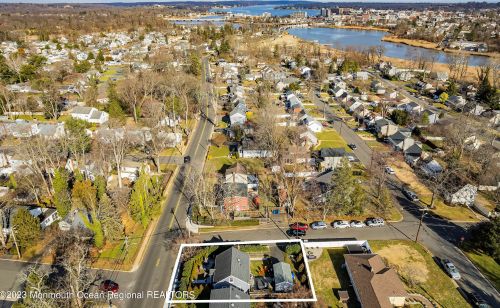 605 Front St, Tinton Falls NJ  07701-5515 exterior