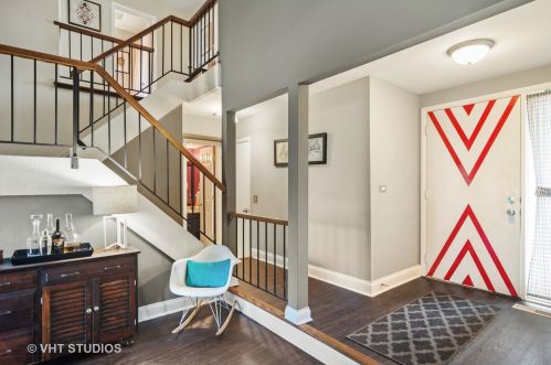 766 Colorado Ct, Carol Stream, IL 60188-9214