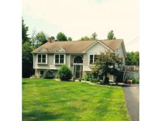 42 Cross St, Rindge, NH 03461-5918