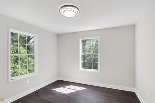 2818 Meadowview Dr, Atlanta GA  30316-4326 exterior