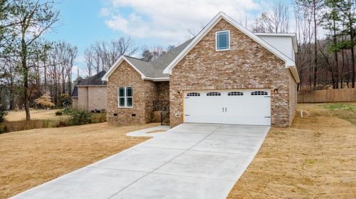 1915 Tara Pl, Dalton, GA 30720-5035