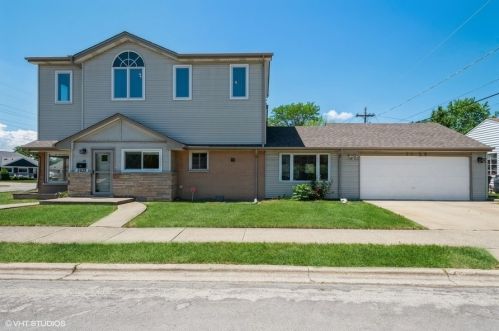 5628 Emerson St, Morton Grove, IL 60053-1532