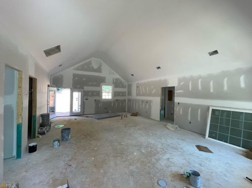120 Sidetrack Cir, Comer, GA 30629-4046