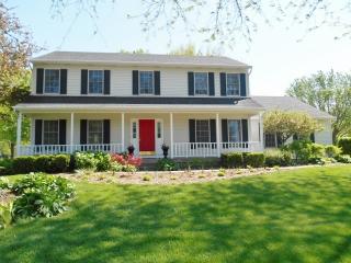 31 Lakeview Ct, Davenport, IA 52807-2963