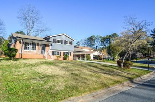 2230 Jones Rd, Atlanta, GA 30318-5914