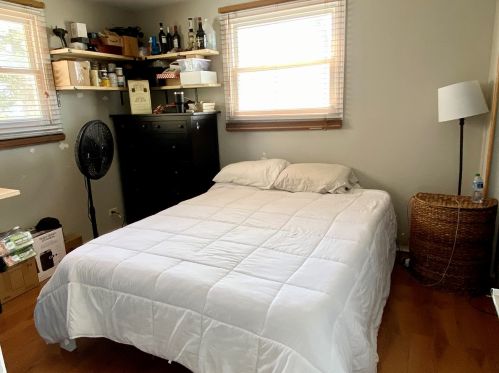 265 Shawnee Dr, Carol Stream IL  60188-1962 exterior