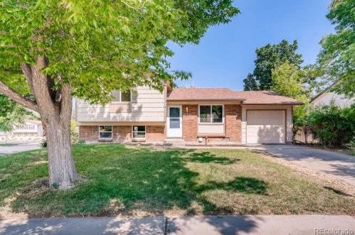 2608 Lewiston St, Denver, CO 80013-1404