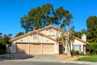 1932 Sunlight Ct, Oceanside, CA 92056-2522