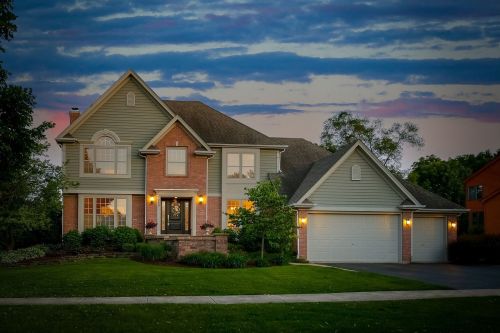 159 Derby Glen Dr, Glendale Heights, IL 60137-3204